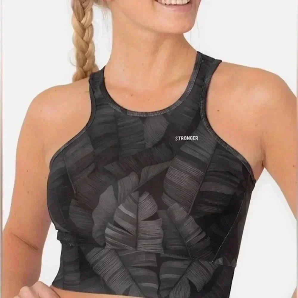 Black Sleeveless Fitted Crop Tank Top